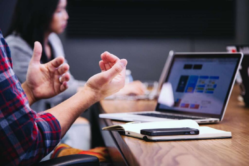 How to Successfully Run a Remote Marketing Team_ Best Practices and Tips