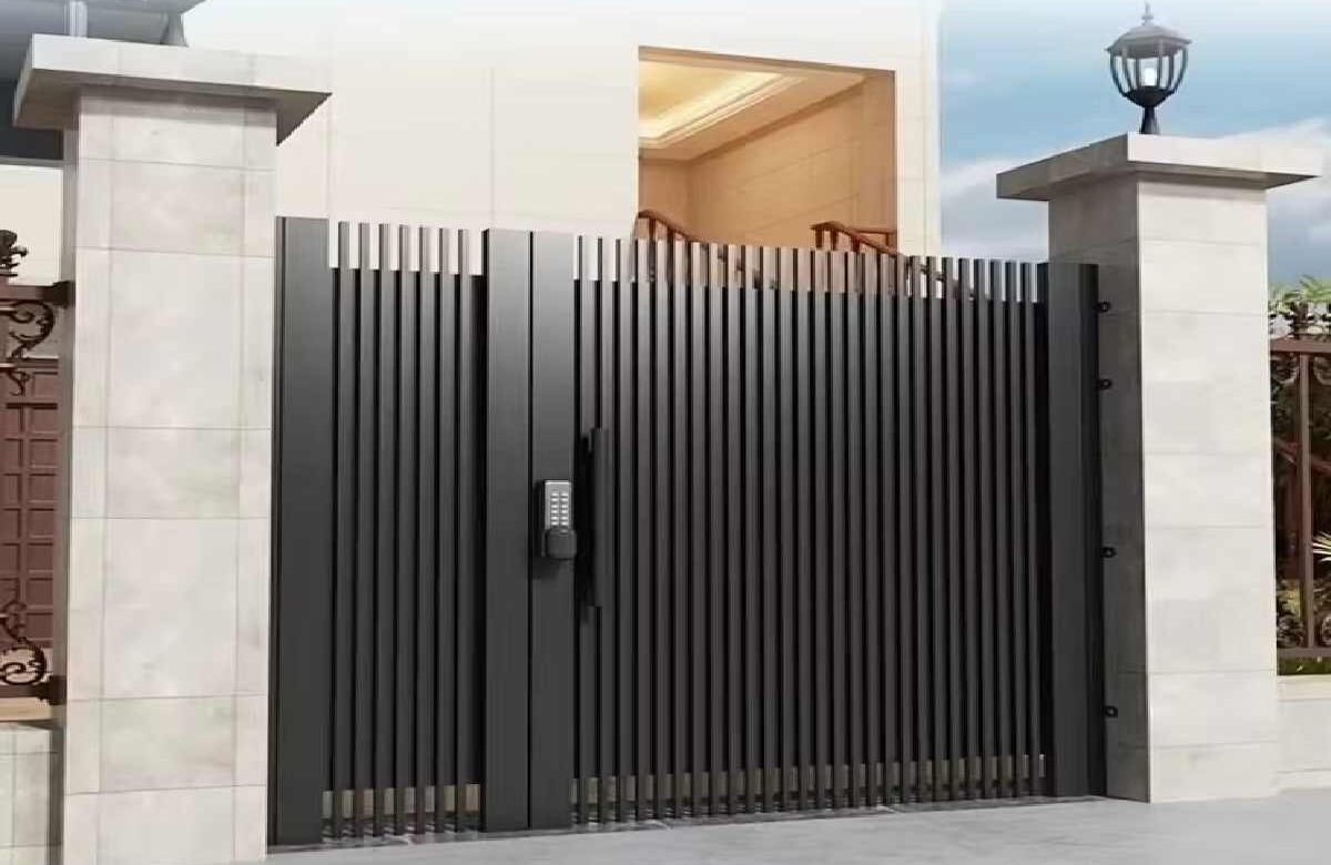 Modern Iron Gate Design For Your Home
